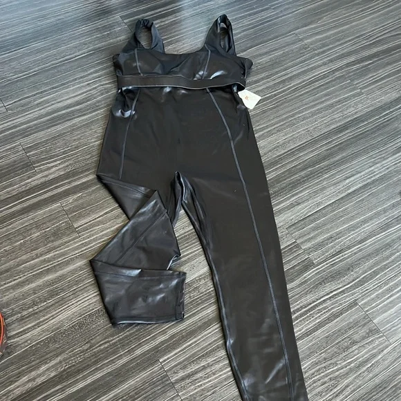 Fabletics Motion365+ Shine Jumpsuit - Picture 9 of 15